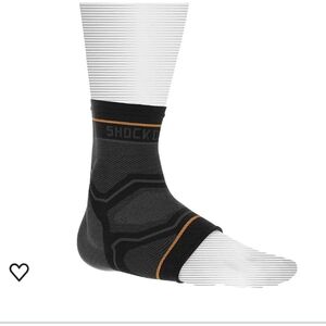 1 SHOCK DOCTOR Ultra Compression Knit Ankle Support with Gel Support size medium